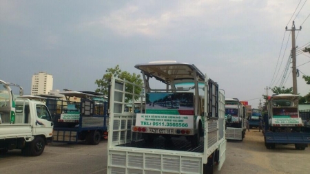 xe-dien-du-lich-phu-phong-phuc-vu-khach-tham-quan-chu-lai-truong-hai